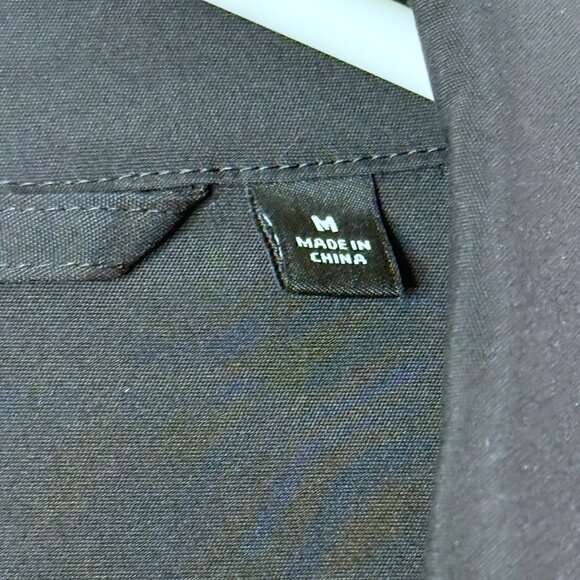 Uniqlo Ultra Stretch Collared Button Front Lightweight Shirt Jacket Mens M Black - Picture 2 of 8